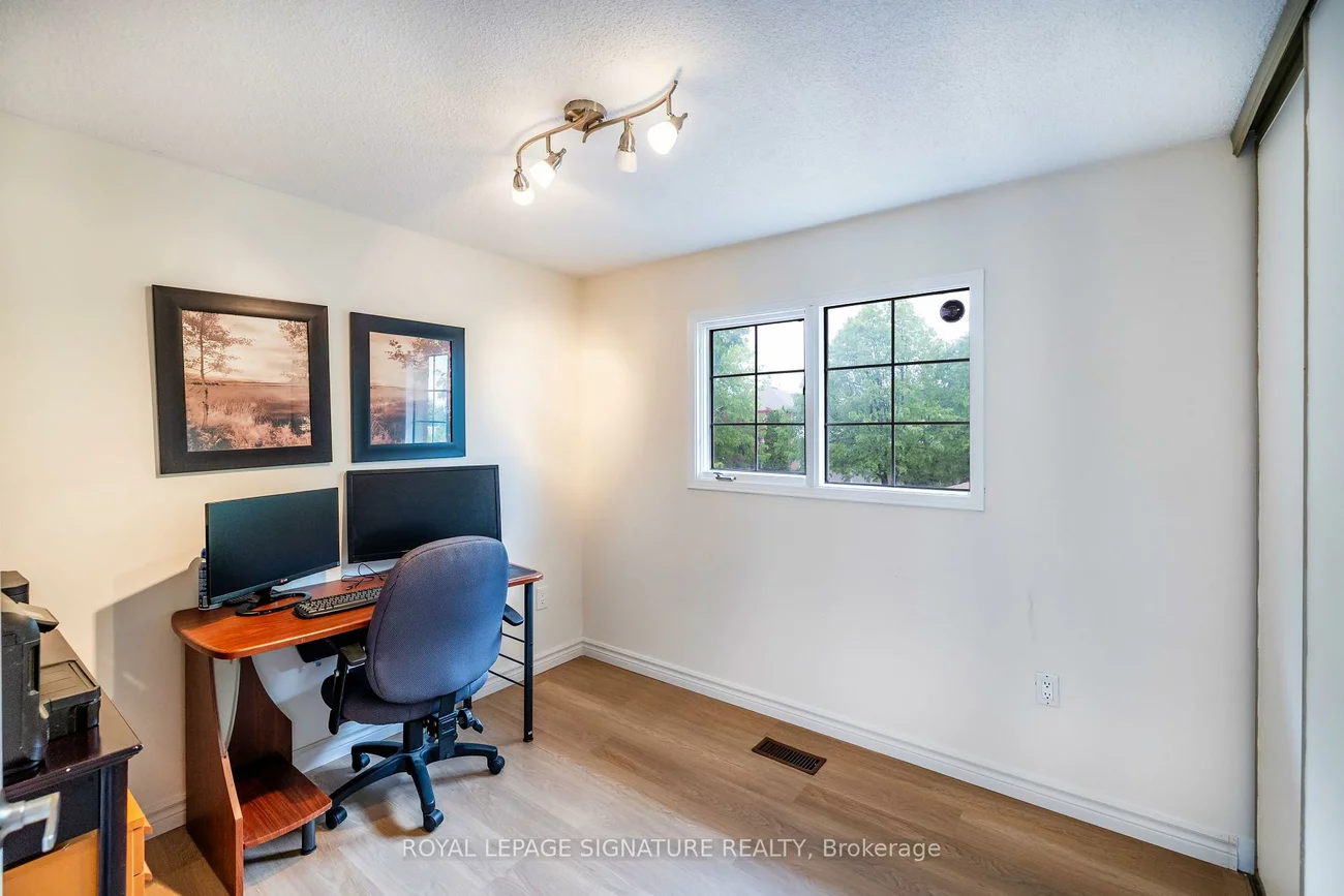 27, Twelve Oaks, Aurora Village, Aurora