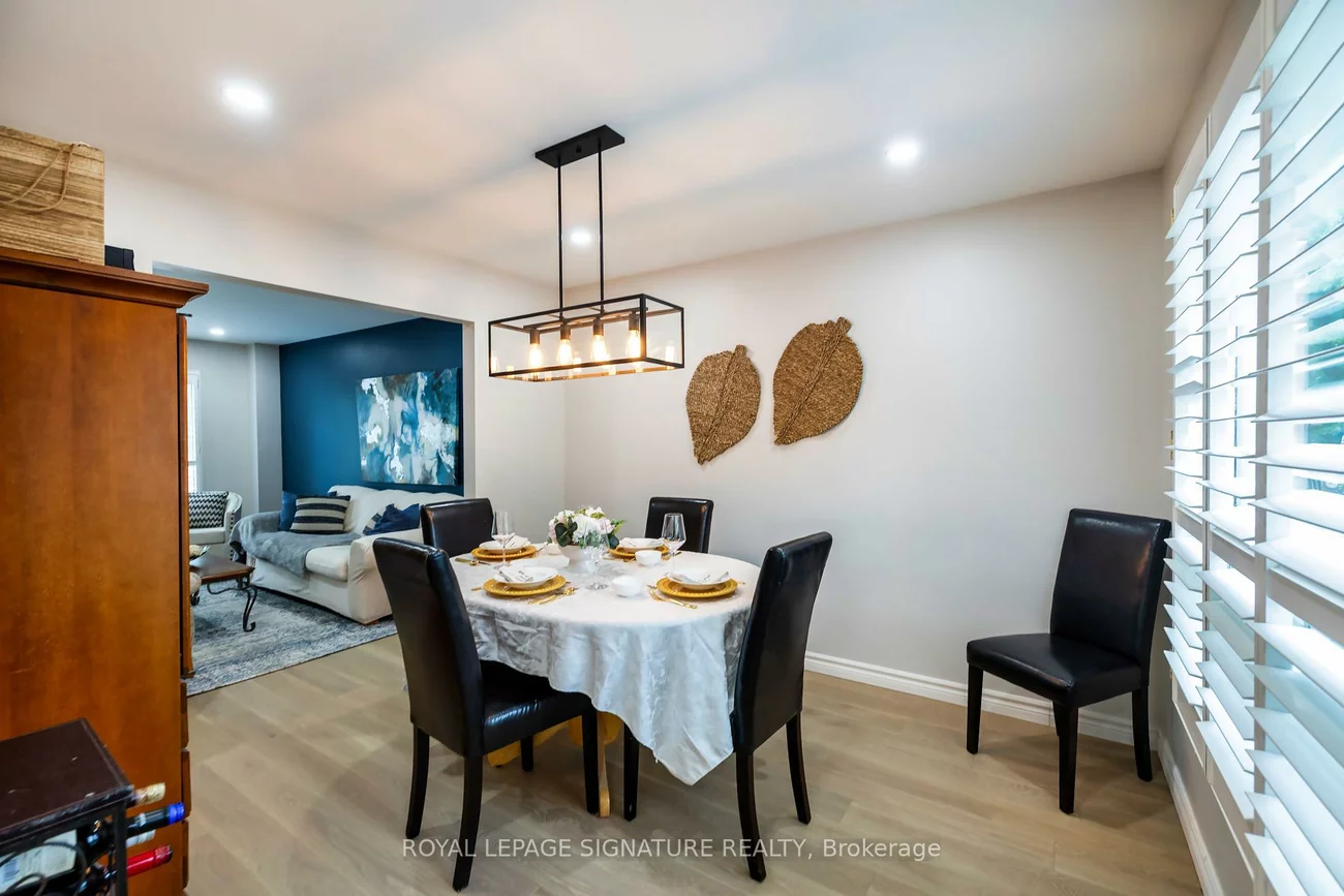 27, Twelve Oaks, Aurora Village, Aurora