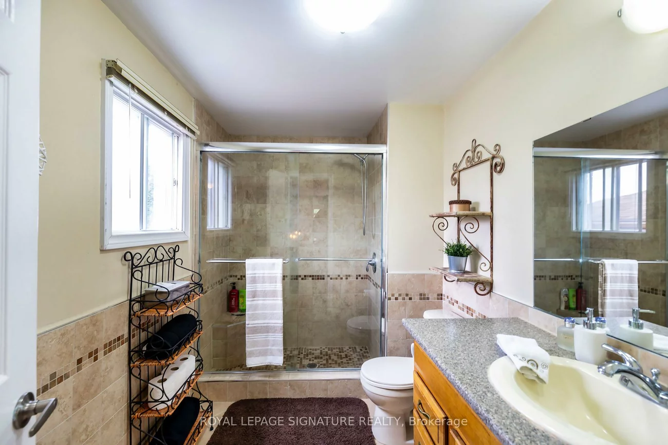27, Twelve Oaks, Aurora Village, Aurora
