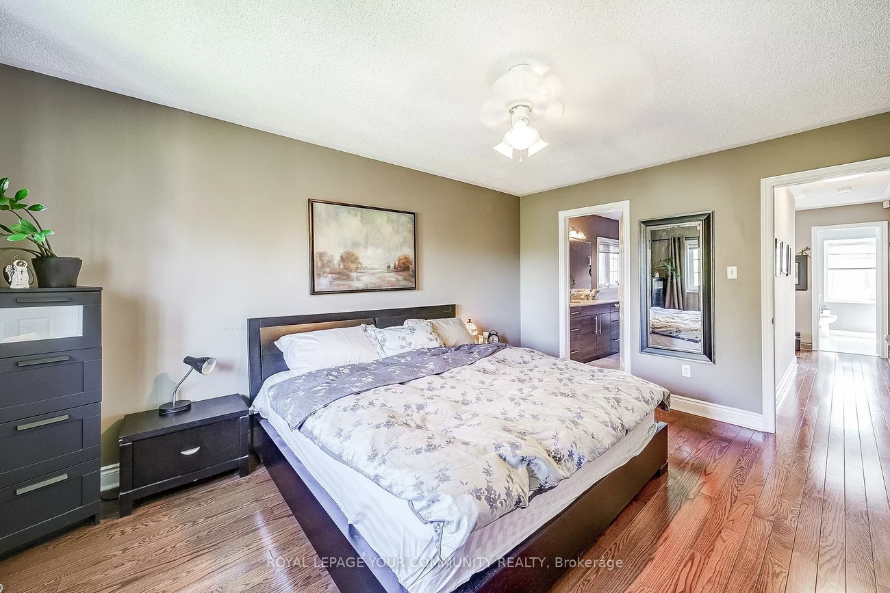 86, Downey, Bayview Wellington, Aurora