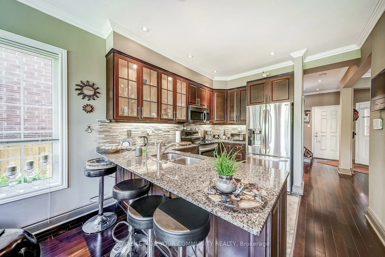 86, Downey, Bayview Wellington, Aurora