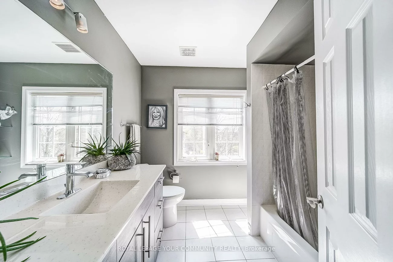 86, Downey, Bayview Wellington, Aurora
