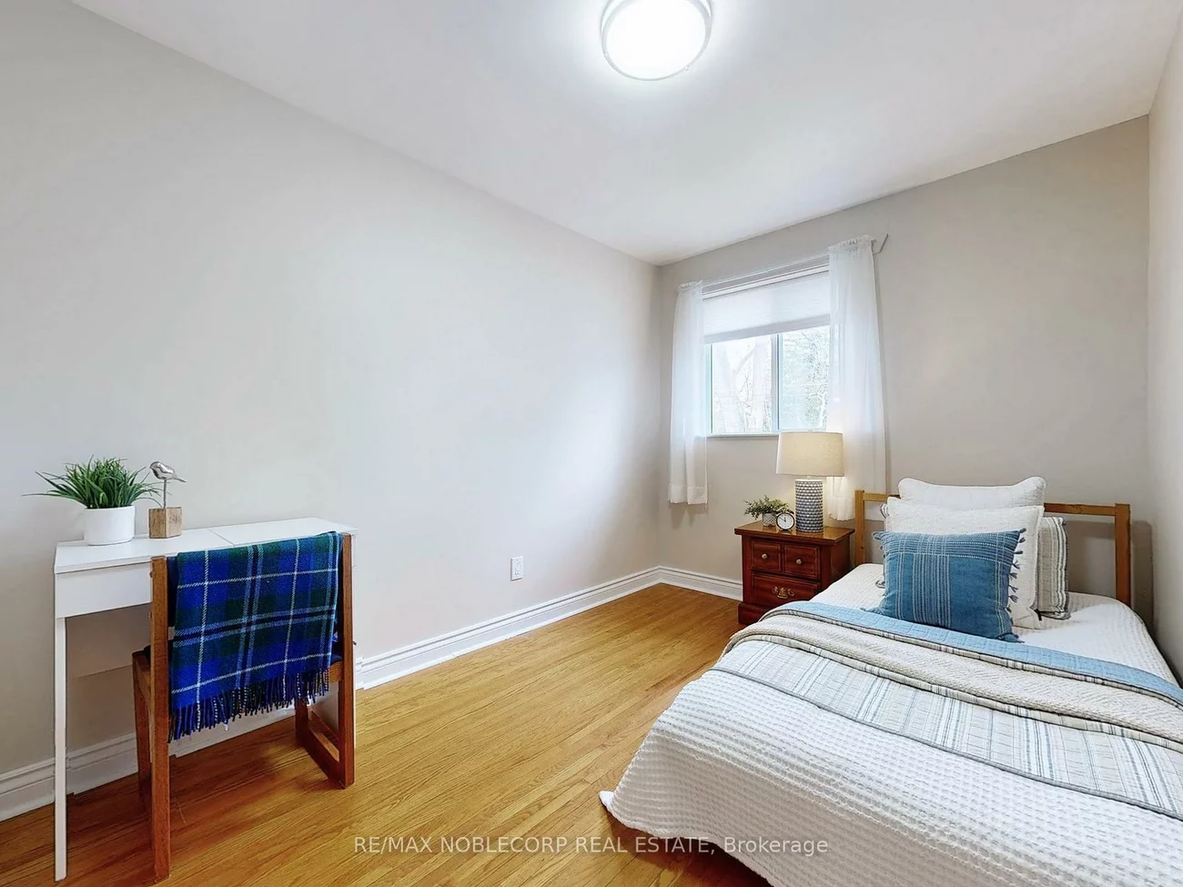 15, Foreht, Aurora Heights, Aurora