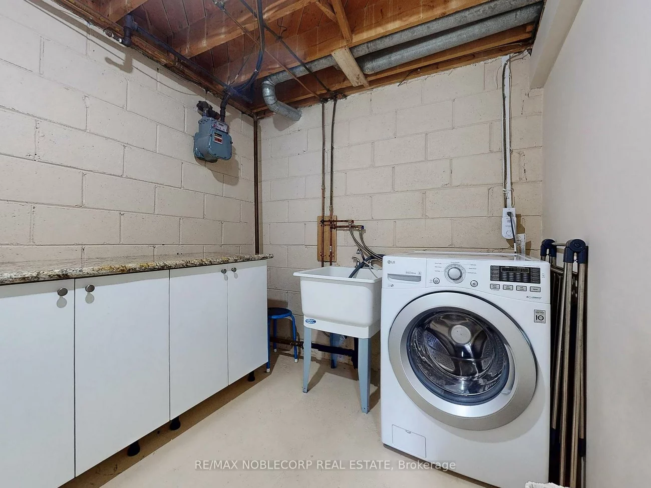 15, Foreht, Aurora Heights, Aurora
