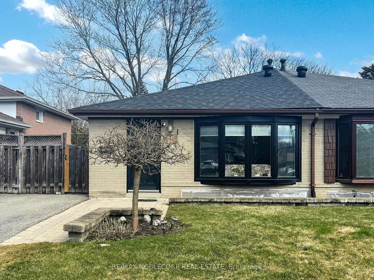 15, Foreht, Aurora Heights, Aurora