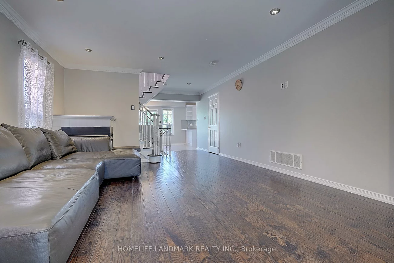 47, Wallwark, Bayview Northeast, Aurora