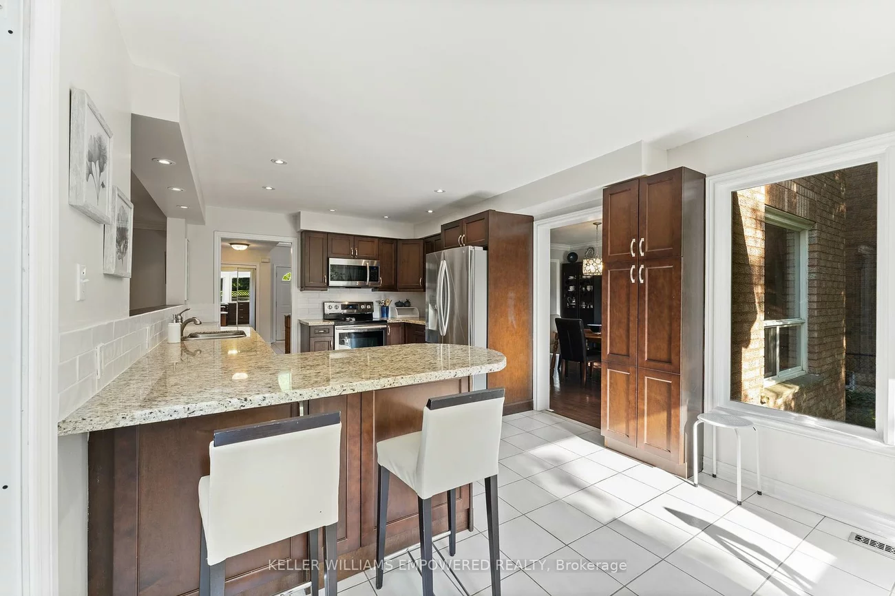 61, Gilbank, Aurora Heights, Aurora