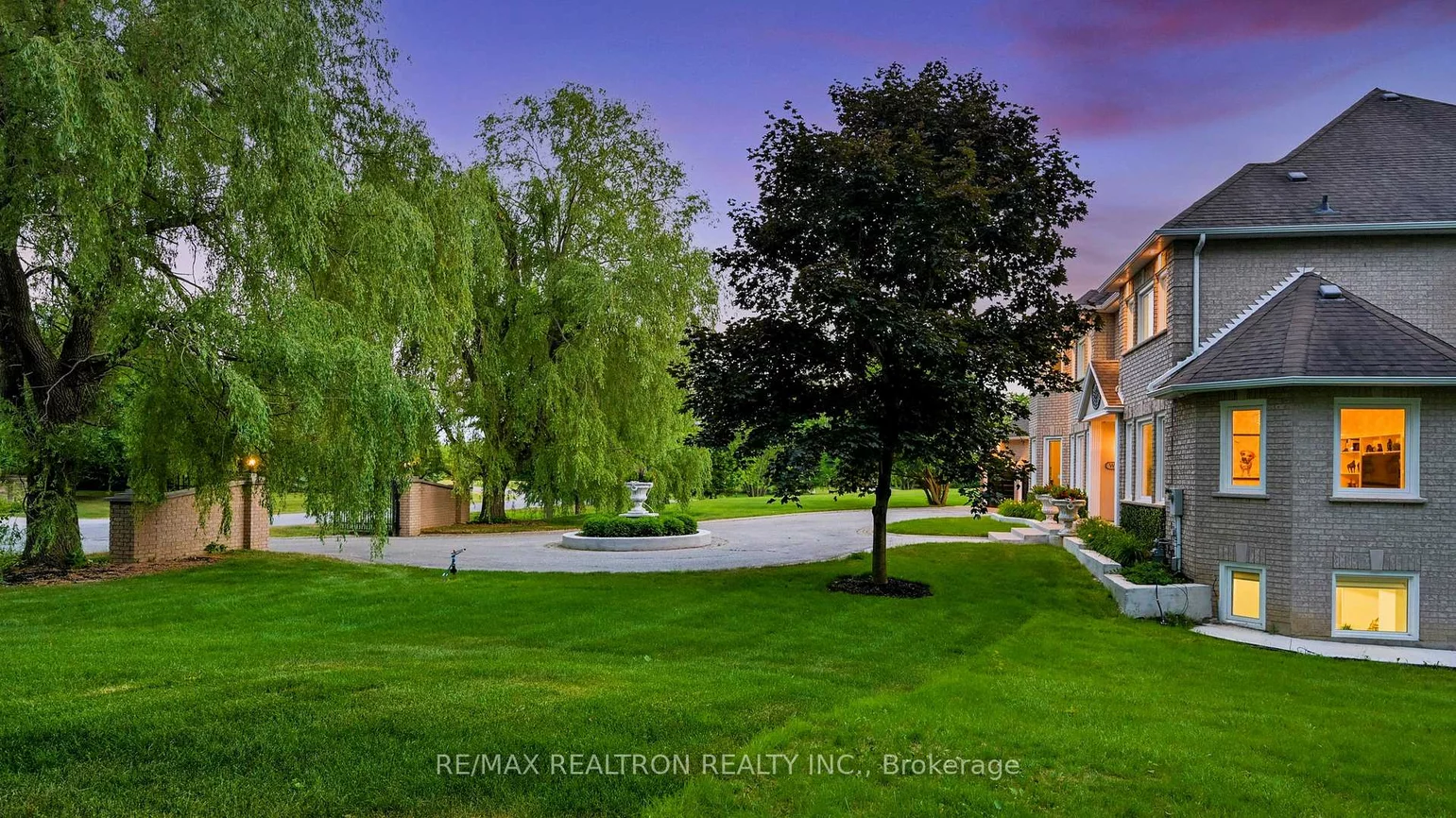 37, Offord, Bayview Southeast, Aurora
