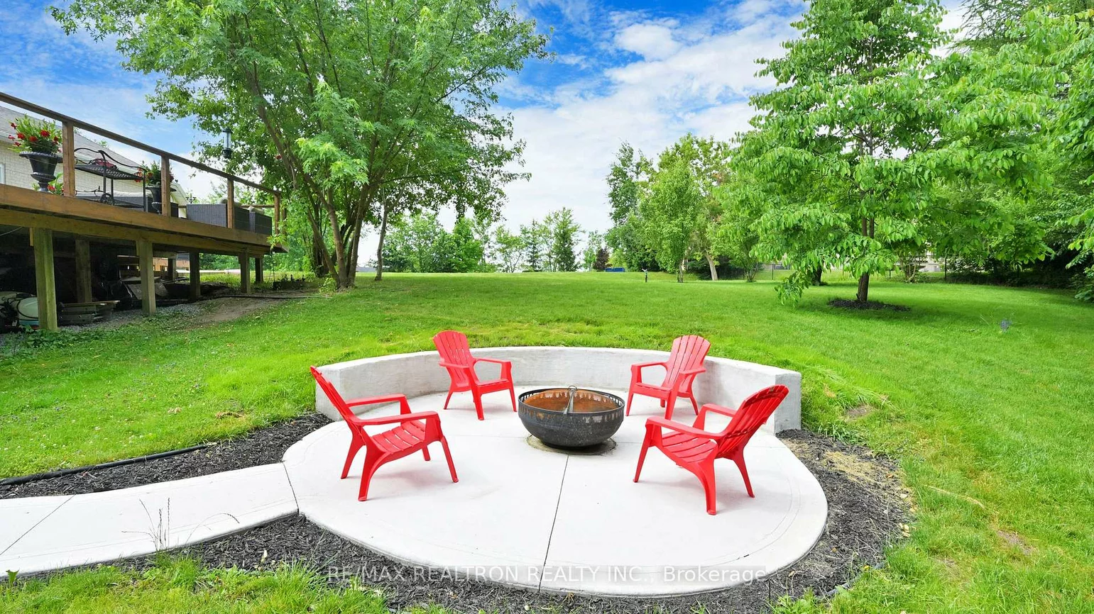 37, Offord, Bayview Southeast, Aurora