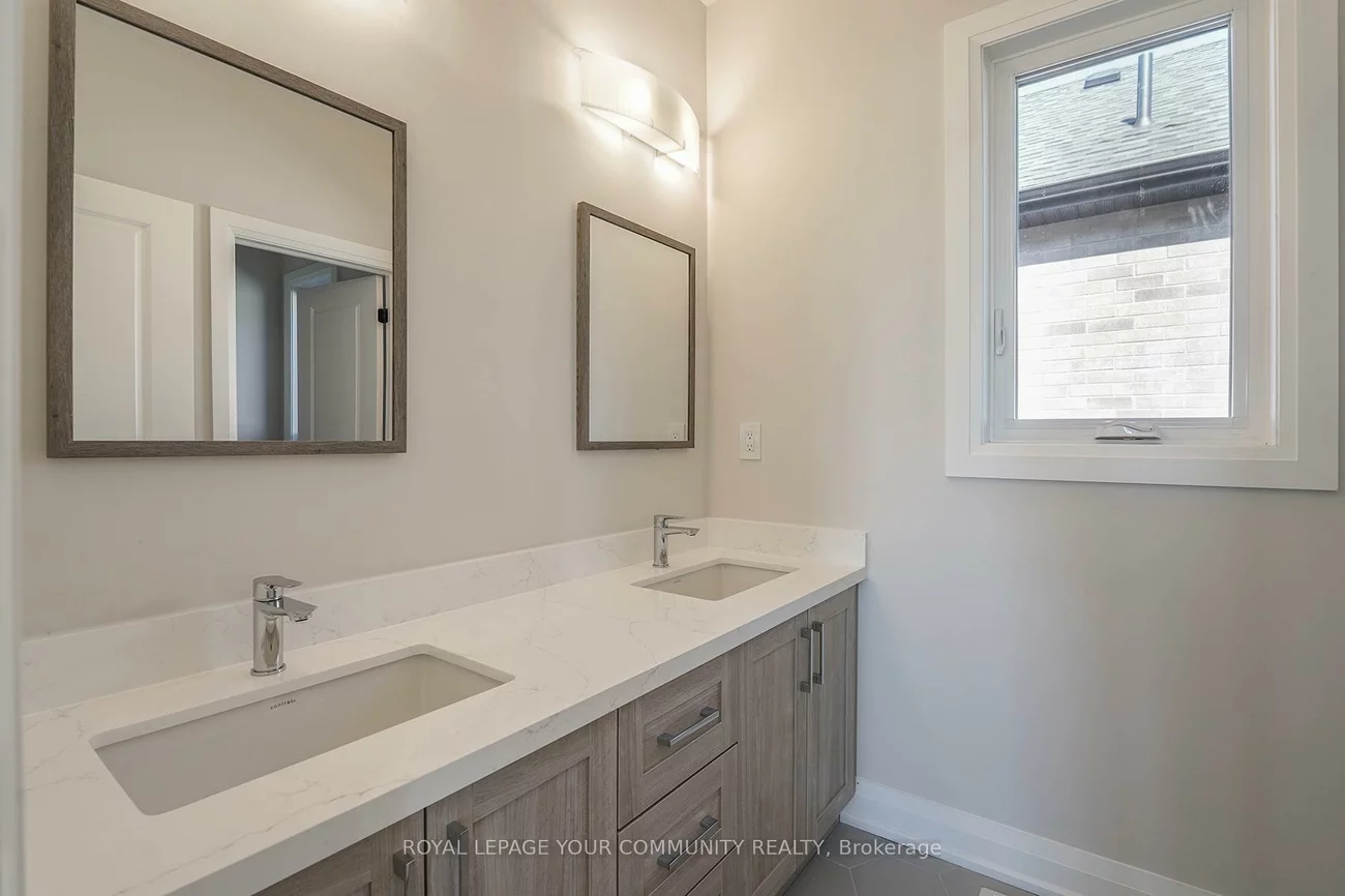 122, Lewis Honey, Bayview Northeast, Aurora