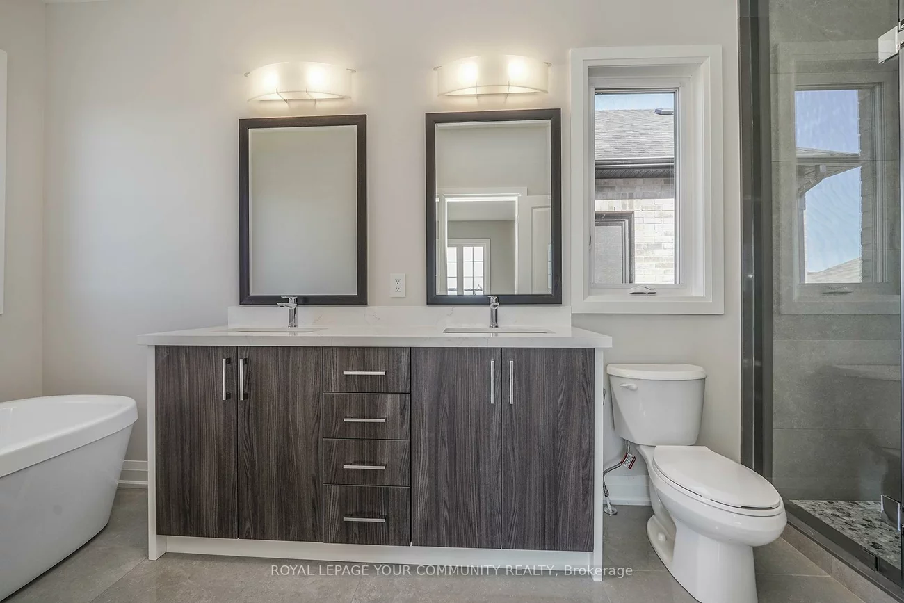 122, Lewis Honey, Bayview Northeast, Aurora
