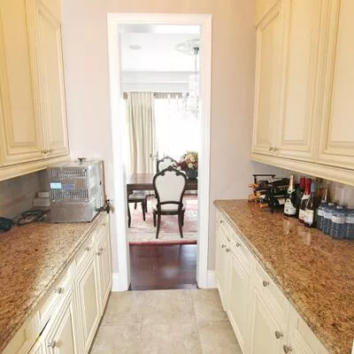 123, Carisbrooke, Bayview Southeast, Aurora