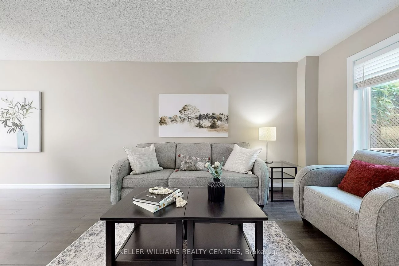 27, Hawthorne, Aurora Village, Aurora