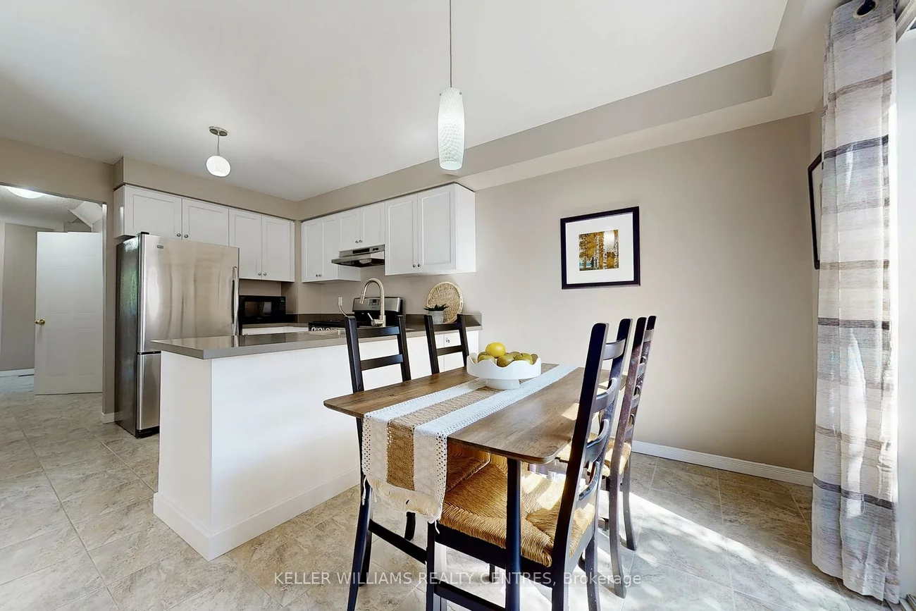 27, Hawthorne, Aurora Village, Aurora