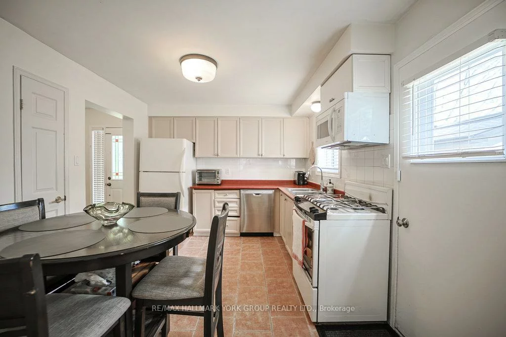 63, Crawford Rose, Aurora Heights, Aurora