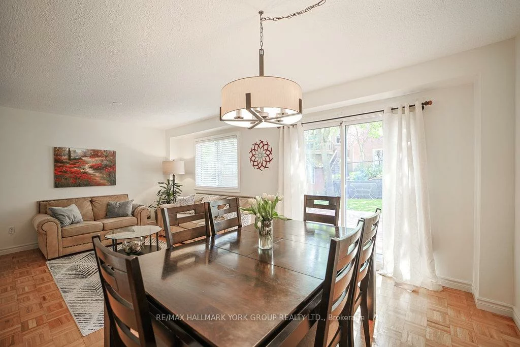 63, Crawford Rose, Aurora Heights, Aurora