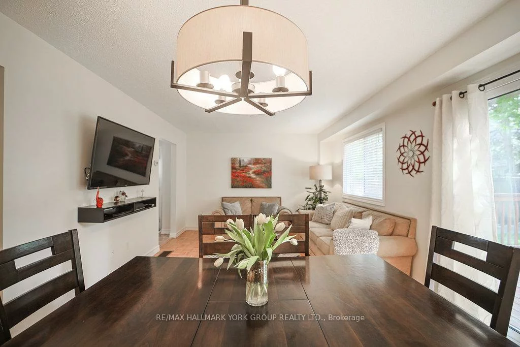 63, Crawford Rose, Aurora Heights, Aurora