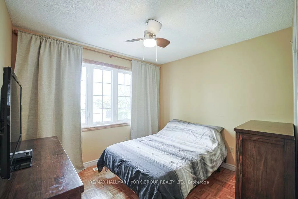 63, Crawford Rose, Aurora Heights, Aurora