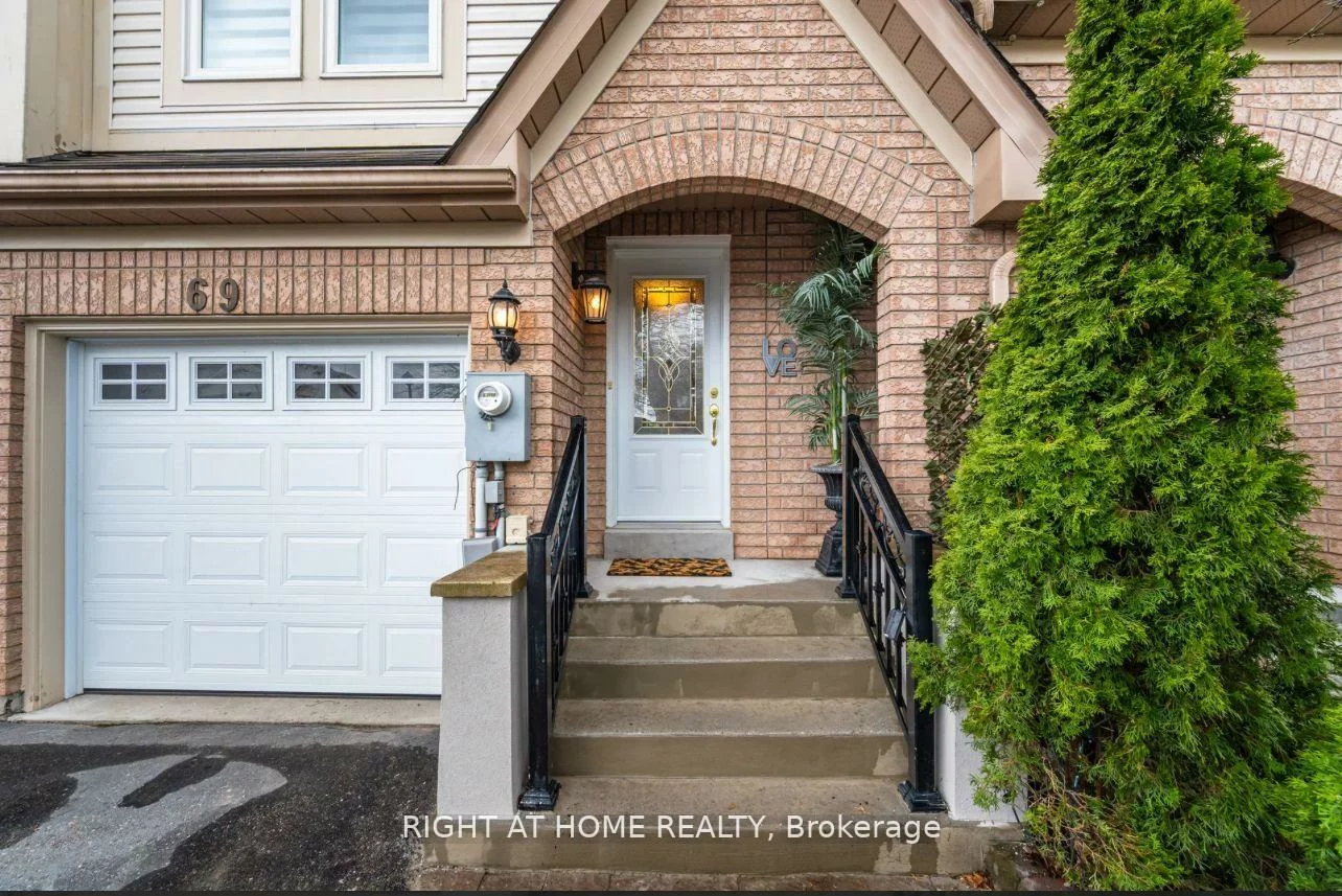 69, Evelyn Buck, Bayview Wellington, Aurora