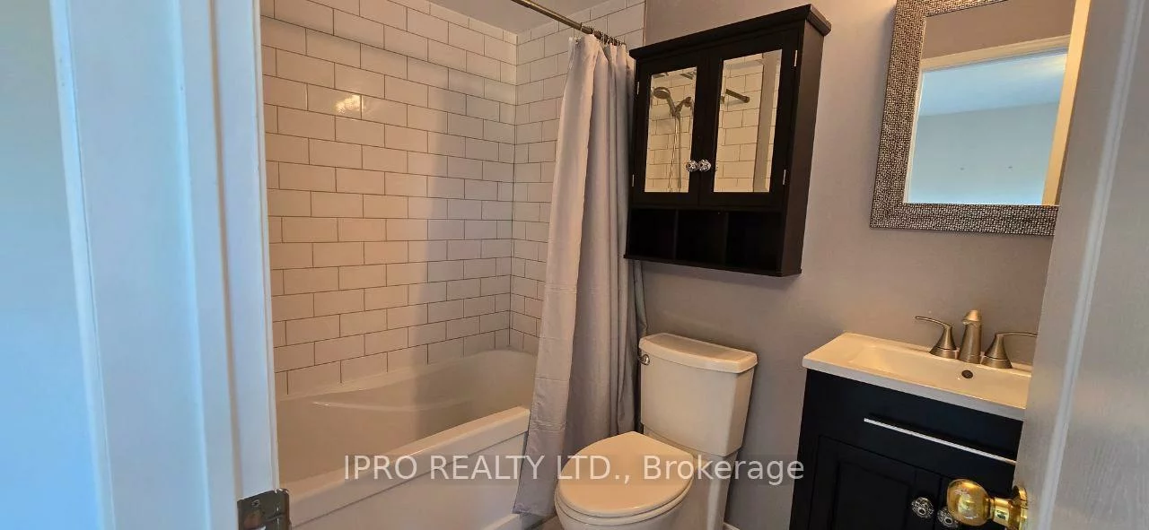 115, Mugford, Bayview Wellington, Aurora
