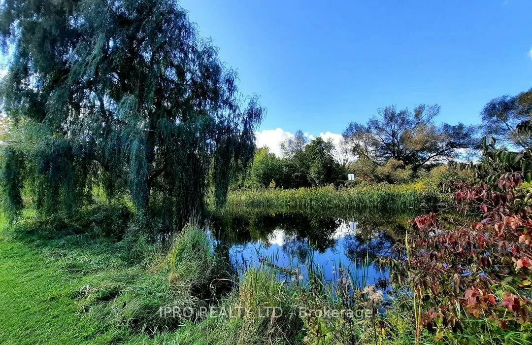 115, Mugford, Bayview Wellington, Aurora