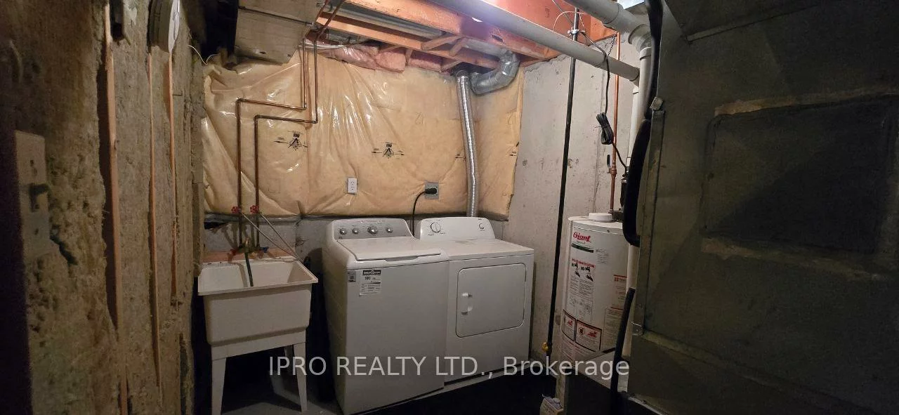 115, Mugford, Bayview Wellington, Aurora