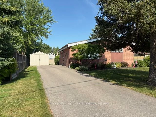 41, Knowles, Aurora Highlands, Aurora