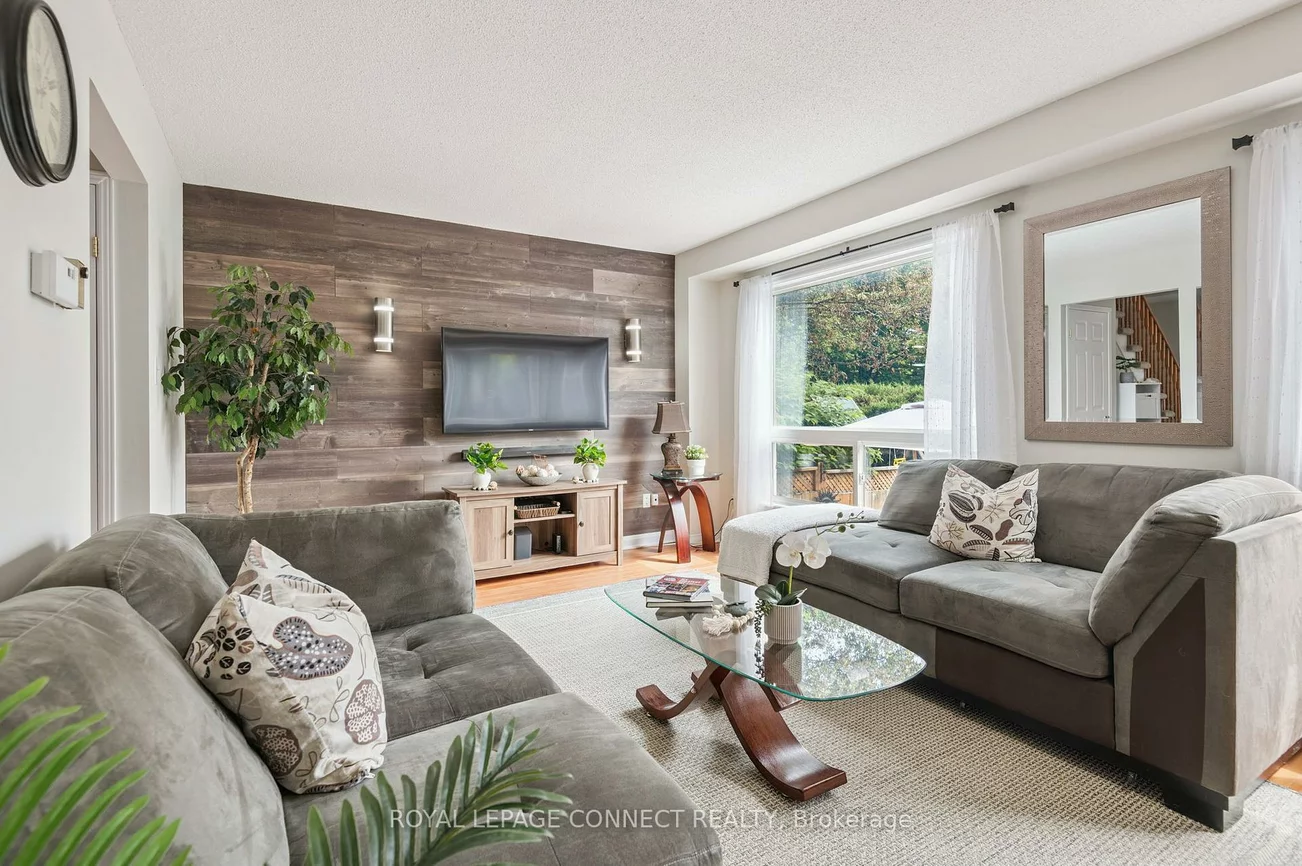 22, Crawford Rose, Aurora Heights, Aurora