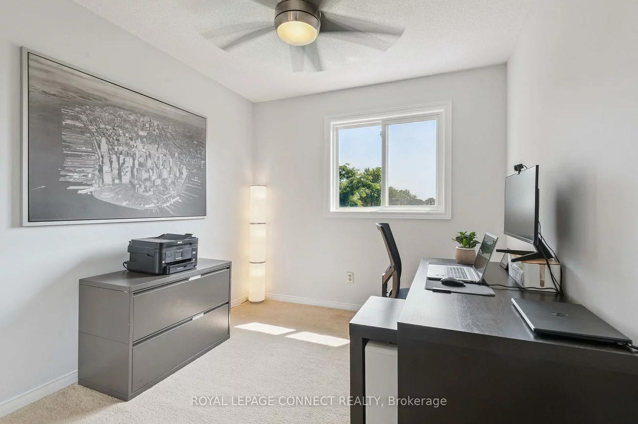 22, Crawford Rose, Aurora Heights, Aurora