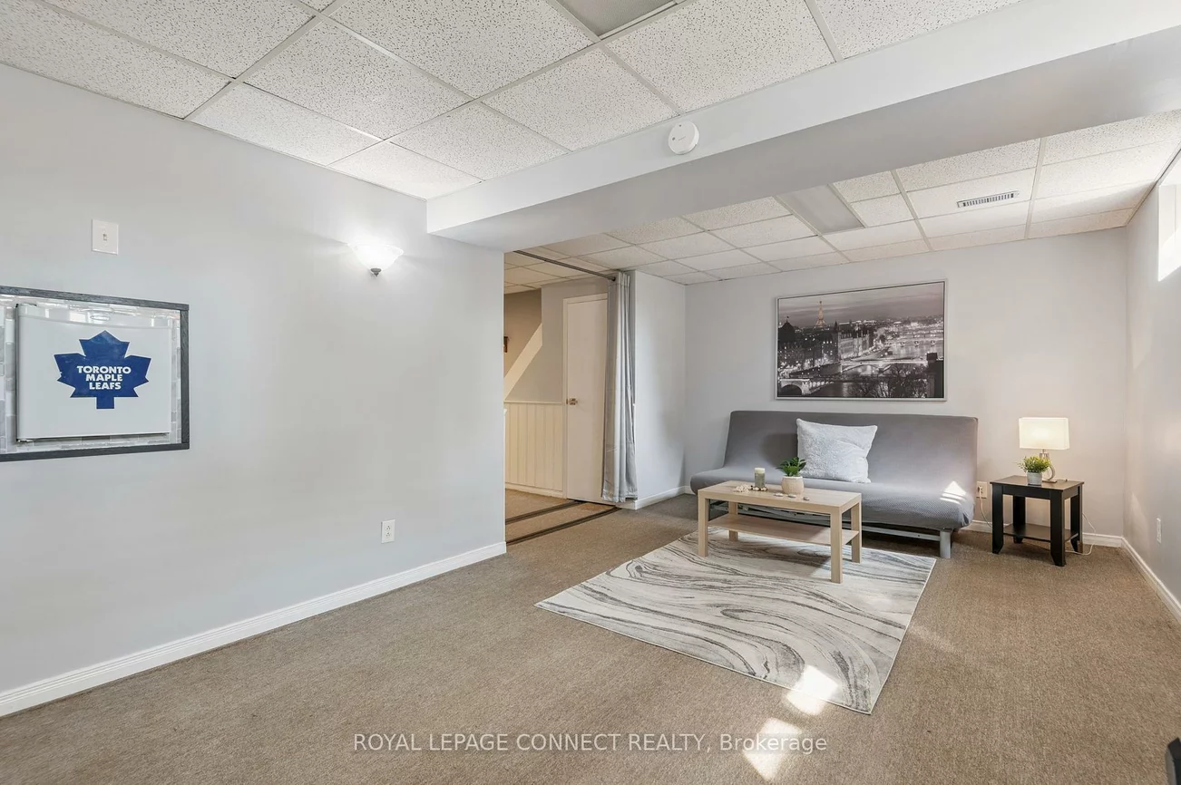 22, Crawford Rose, Aurora Heights, Aurora