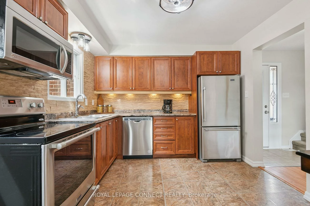 22, Crawford Rose, Aurora Heights, Aurora