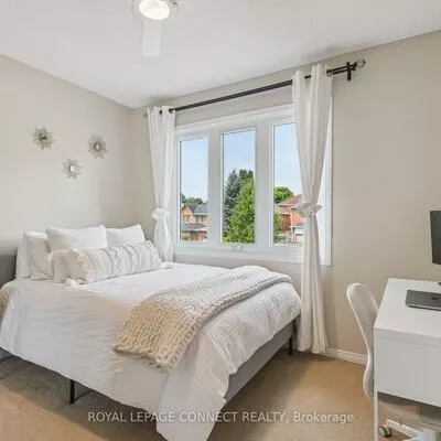 22, Crawford Rose, Aurora Heights, Aurora