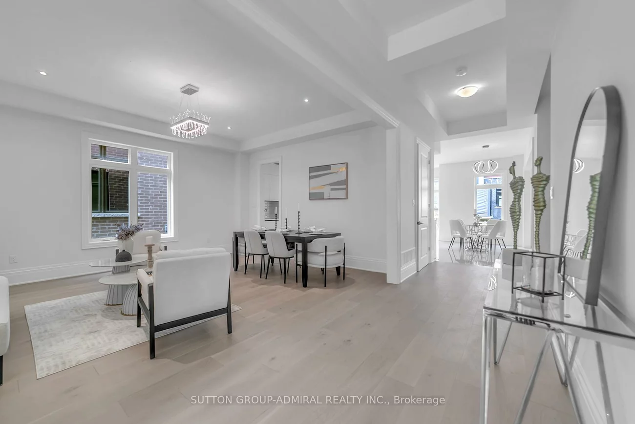 36, Royal Hill, Aurora Estates, Aurora