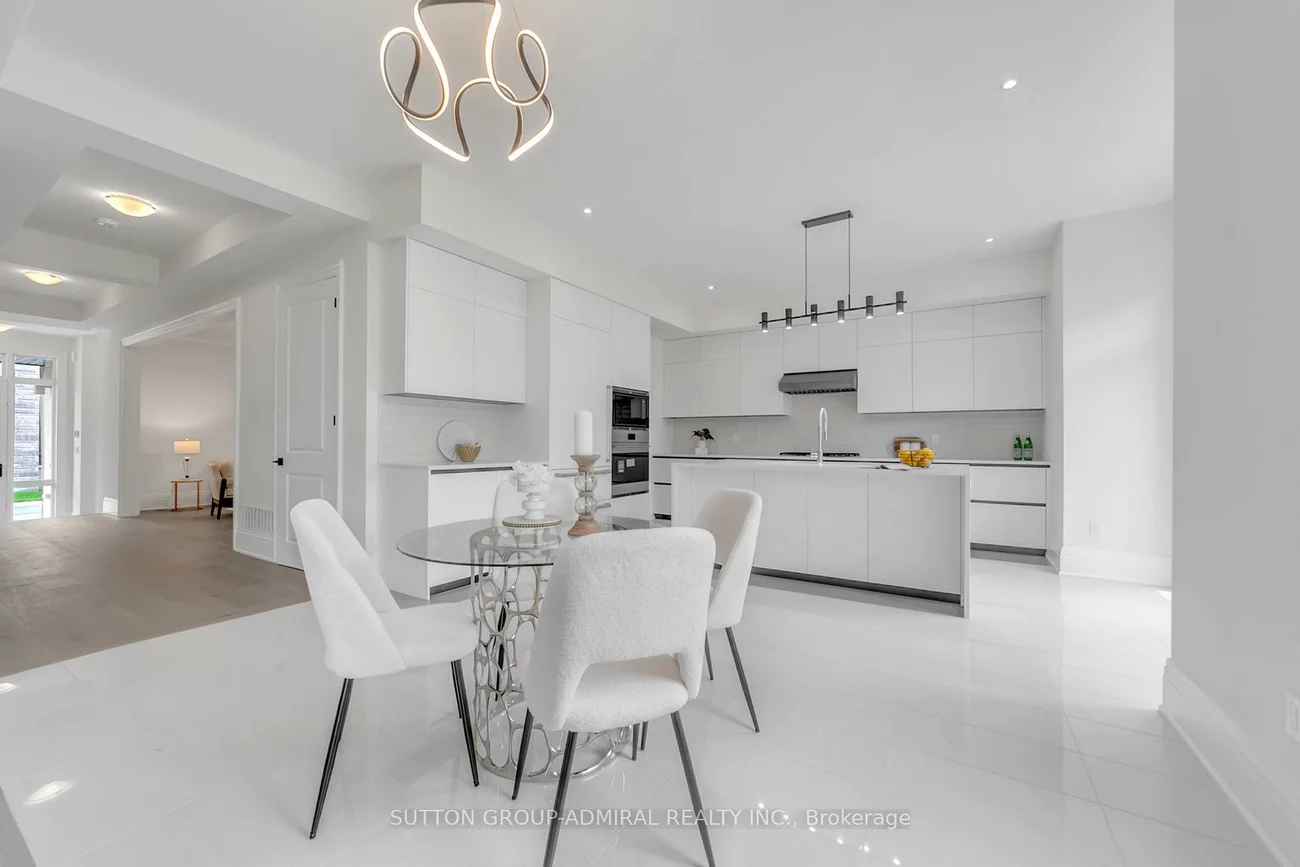 36, Royal Hill, Aurora Estates, Aurora