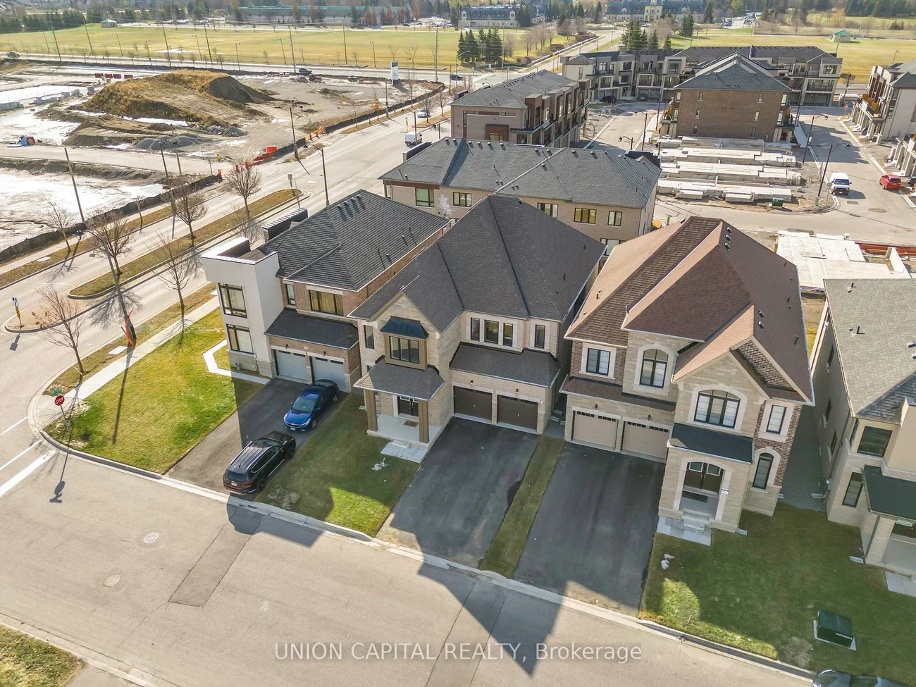 123, Halldorson, Bayview Northeast, Aurora