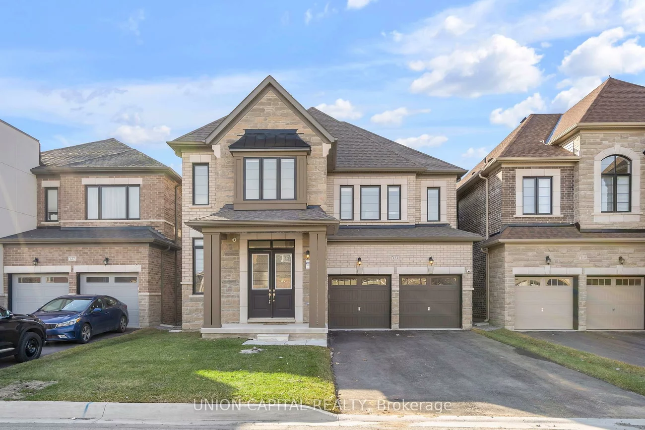 123, Halldorson, Bayview Northeast, Aurora