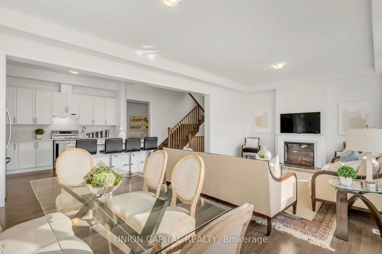 123, Halldorson, Bayview Northeast, Aurora