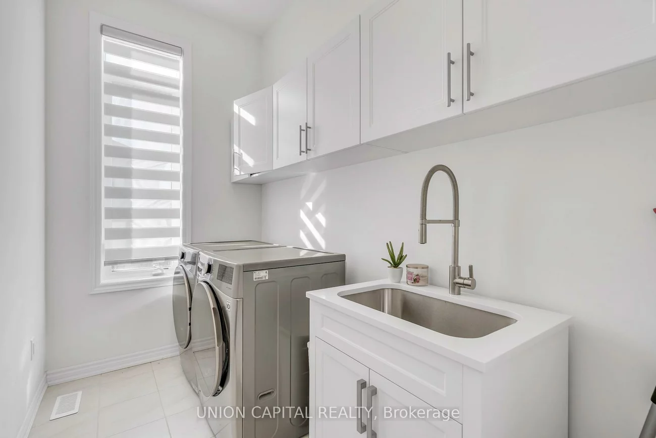 123, Halldorson, Bayview Northeast, Aurora