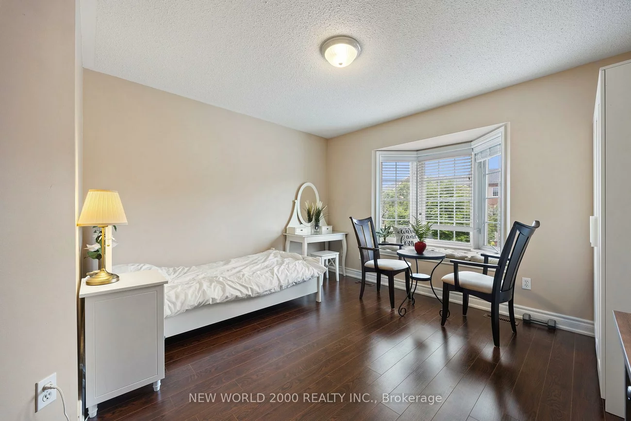 22, HAWTIN, Aurora Grove, Aurora
