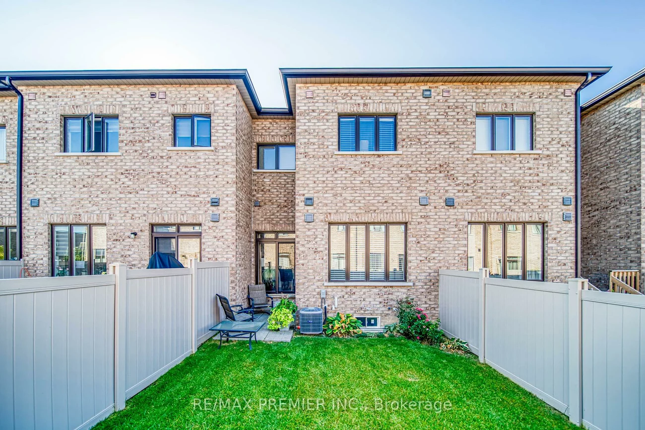 455, Elyse, Bayview Northeast, Aurora