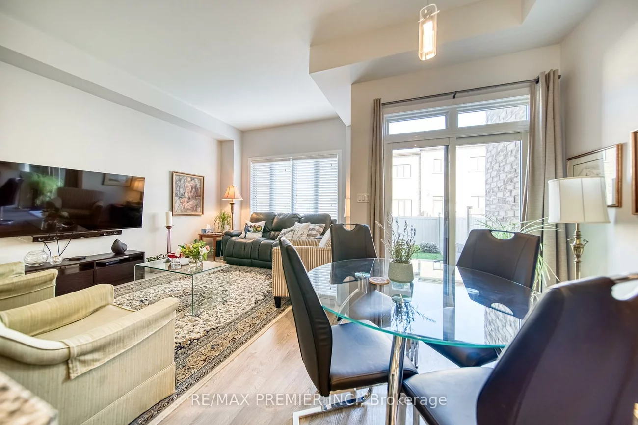 455, Elyse, Bayview Northeast, Aurora