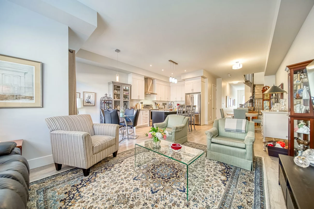 455, Elyse, Bayview Northeast, Aurora