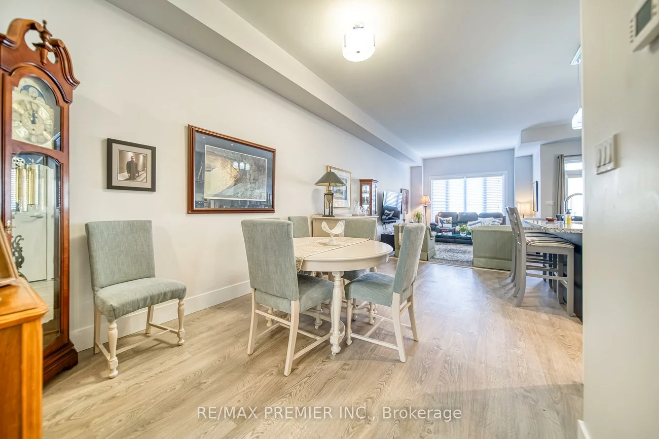455, Elyse, Bayview Northeast, Aurora