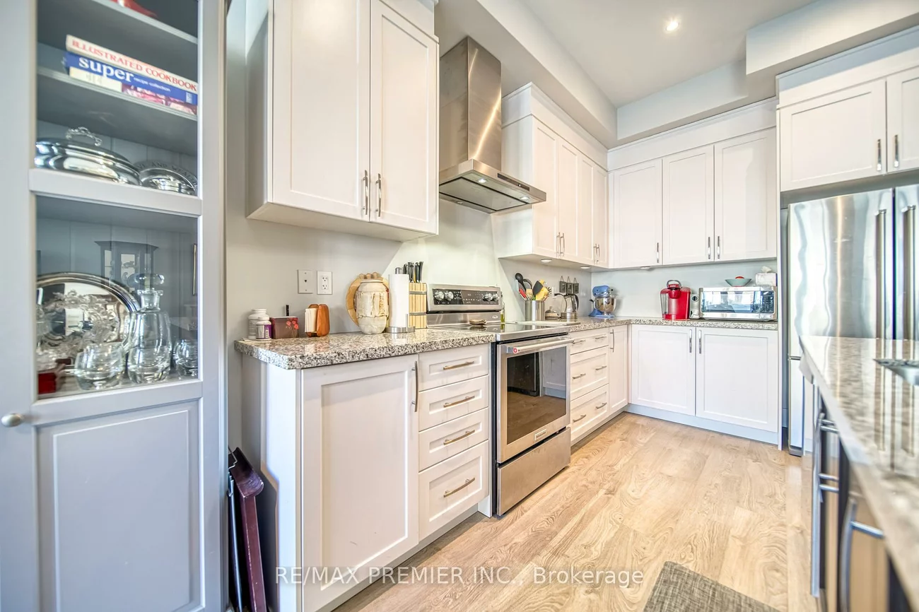 455, Elyse, Bayview Northeast, Aurora