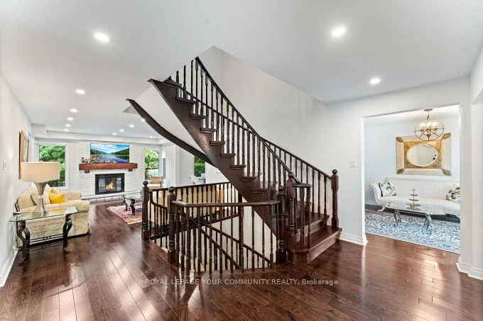 20, Copland, Aurora Heights, Aurora