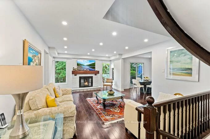 20, Copland, Aurora Heights, Aurora