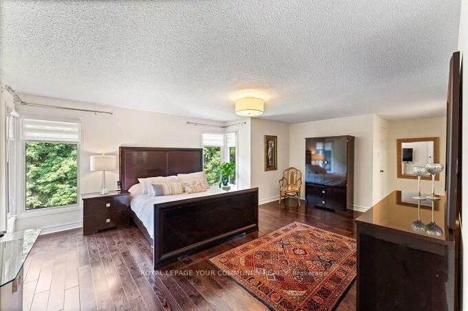 20, Copland, Aurora Heights, Aurora