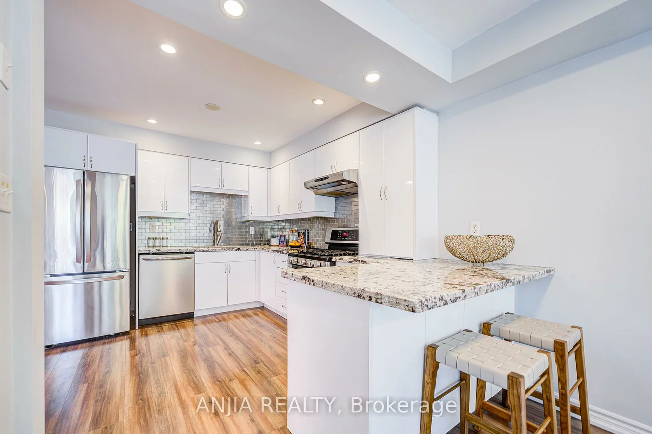 35, Martell, Bayview Northeast, Aurora