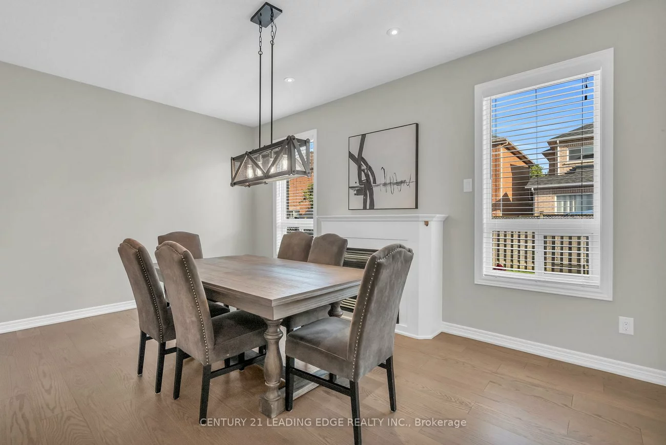 288, Kirkvalley, Bayview Wellington, Aurora