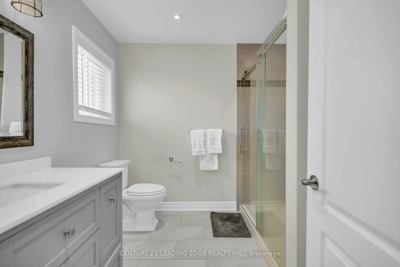 288, Kirkvalley, Bayview Wellington, Aurora
